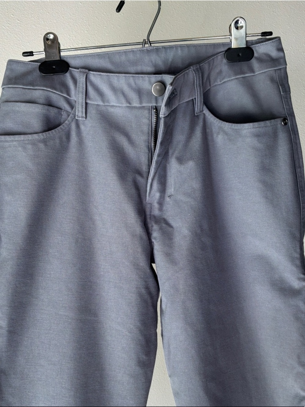 lululemon athletica Men's Straight Pants in Slate Gray